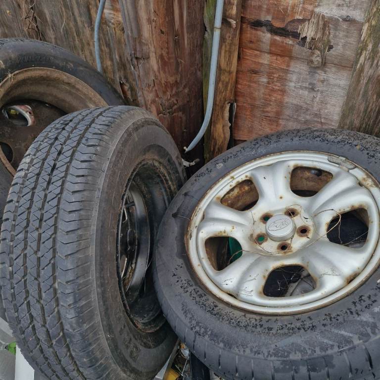 Steel wheels x5 plus tyres 