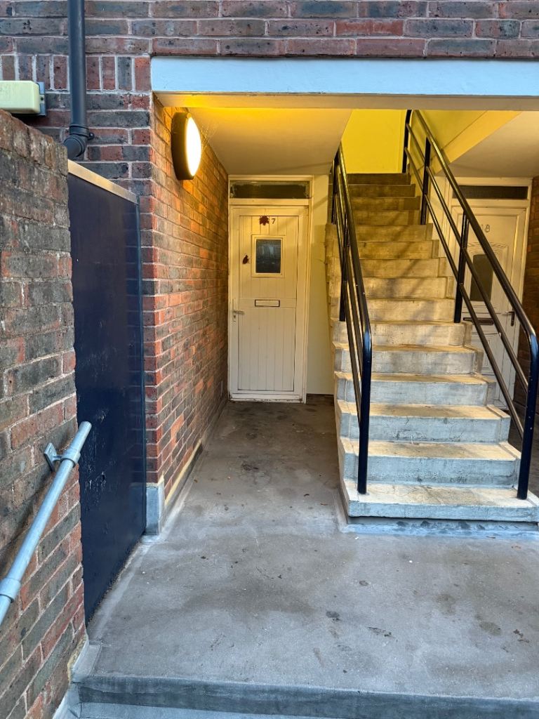 My one bedroom flat Islington council secure right to buy swap  only London 