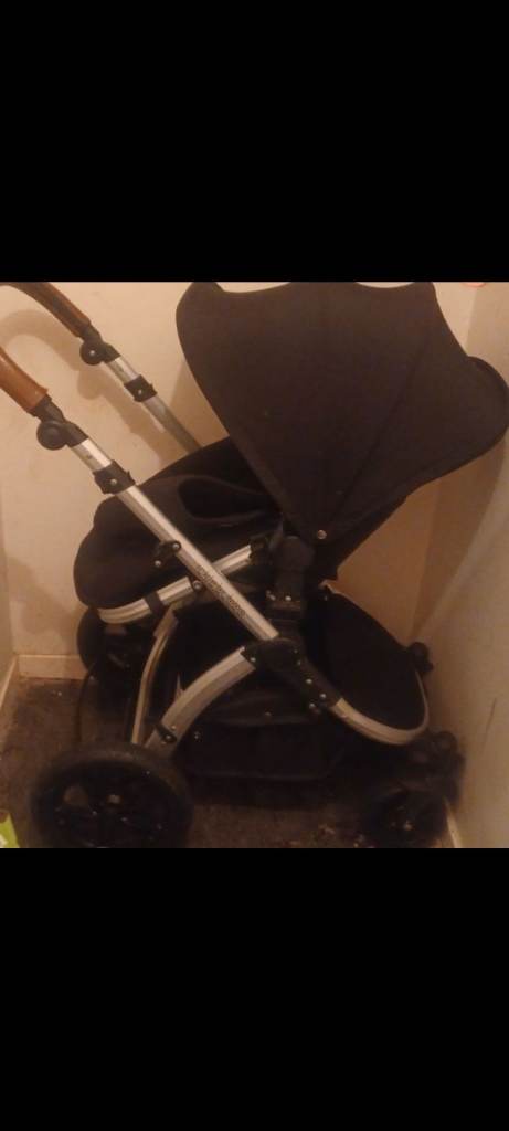 Black Baby Pram / Pushchair – Good Condition