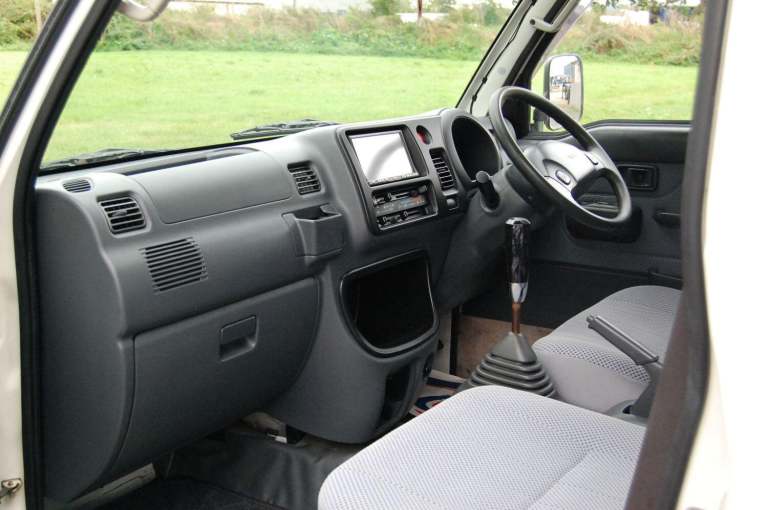 DAIHATSU HIJET  White Manual Petrol 2008