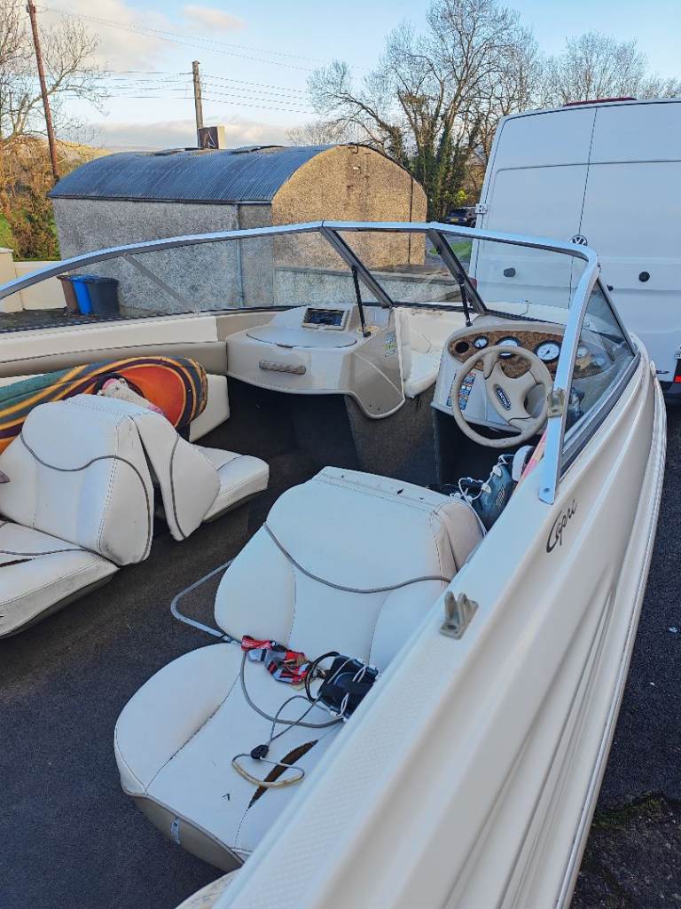 Bayliner capri 17.5 ft 