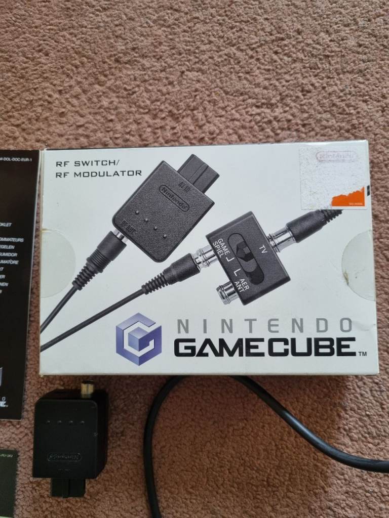 Nintendo Gamecube RF Switch/RF Modulator with Box