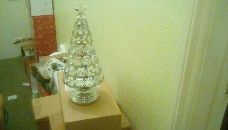 Silver Light-Up Christmas Tree Decoration – Good Condition