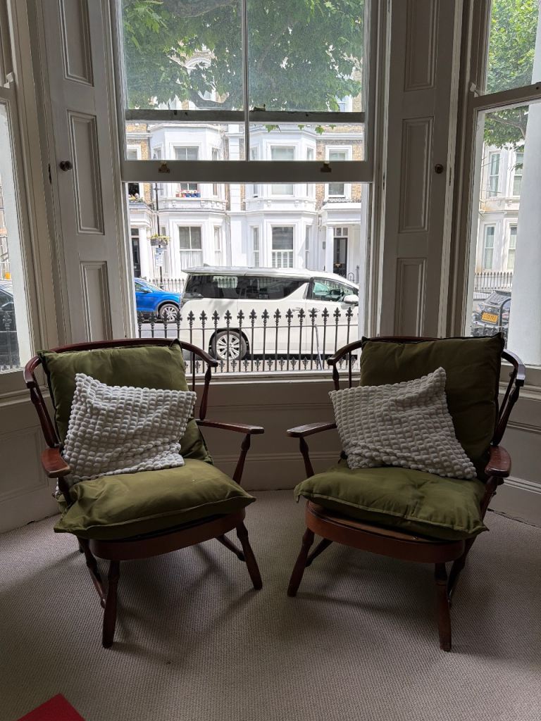 2x Armchair