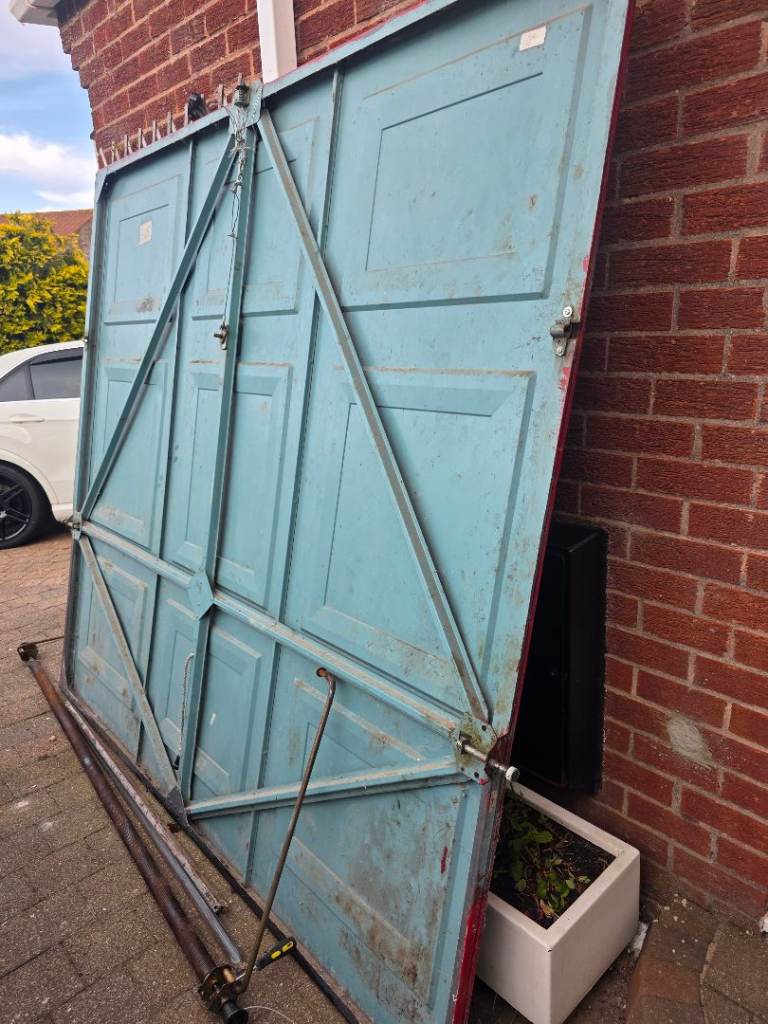 Scrap garage door 