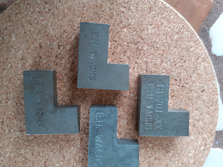Tri tool facing blade