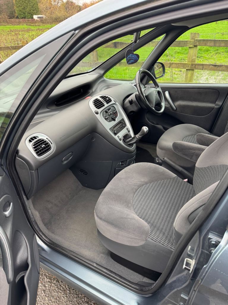 Citreon xsara picasso 1.6i 16v desire 