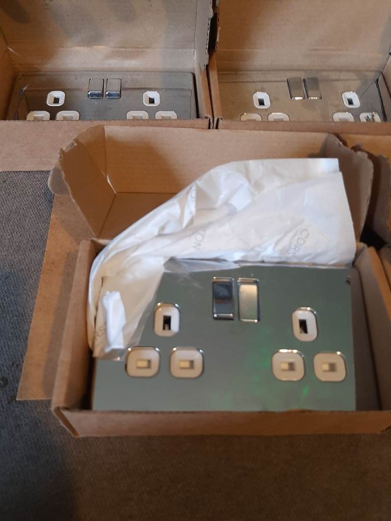 brand new Corston 2-gang switched socket in silver x 5