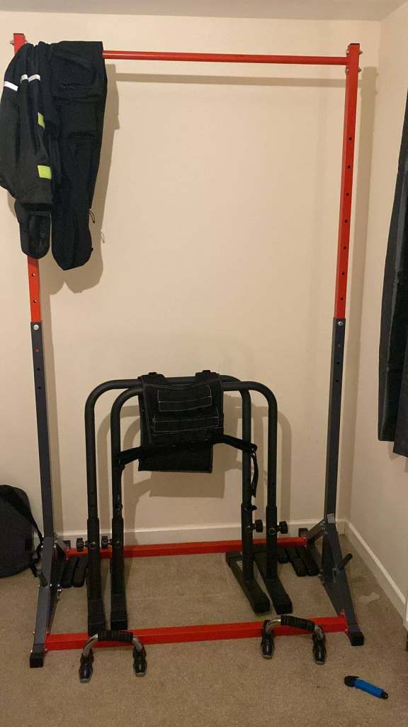 Standalone Pull-Up Bar