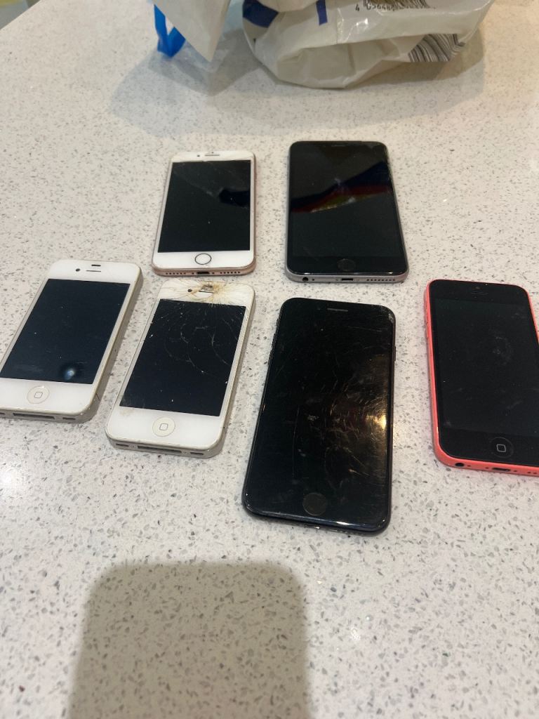 Old Mobil Phones