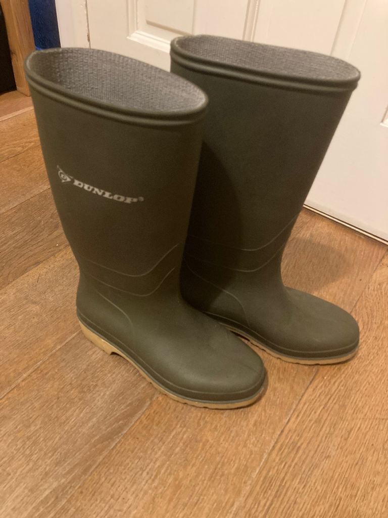 Green wellington boot size 2/34