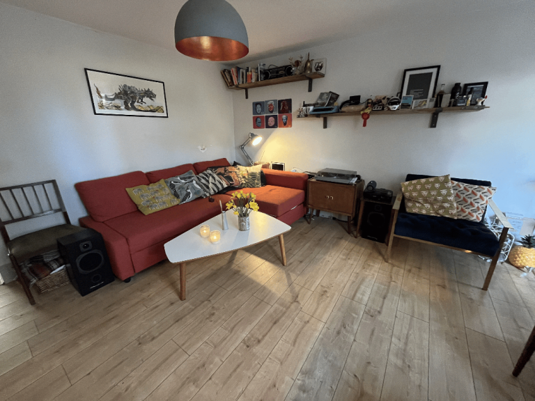 Furnished double room close to St George's Park
