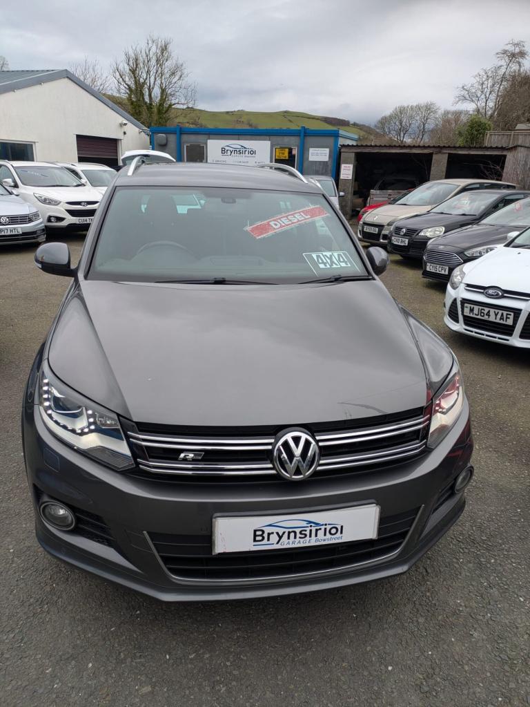 2015 Volkswagen Tiguan 2.0 TDi BlueMotion Tech R-Line 5dr ESTATE Diesel Manual