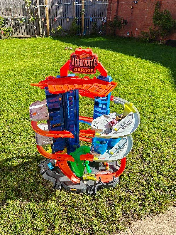 Ultimate garage 