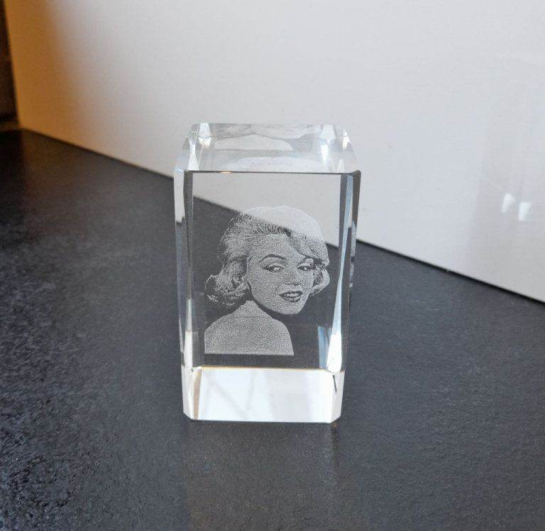  Marilyn Monroe Glass Paper Weight