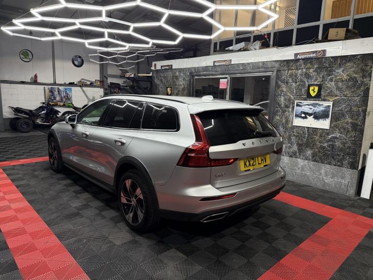 VOLVO V60 CROSS COUNTRY 2.0 Cross Country B4 AWD (197hp) Auto 2021