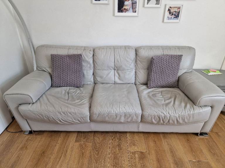 3 seater + 2 seater leather sofa's