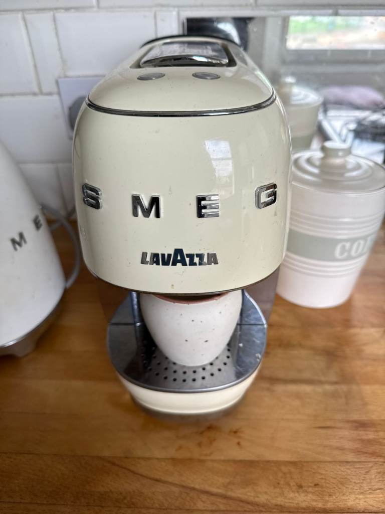 SMEG Lavazza A Modo Mio Coffee Machine - rrp 250