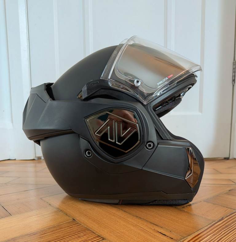 LS2 Advant modular Motorbike Helmet 