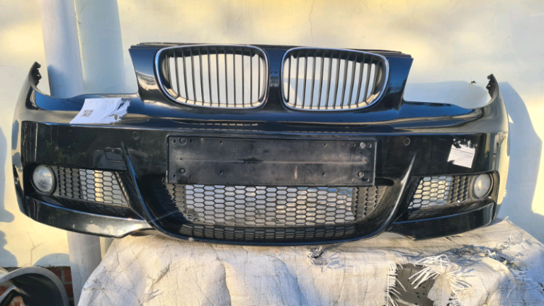 BMW 1 SERIES - E82/ E88 - FRONT BUMPER - MSPORT- COMPLETE - BLACK
