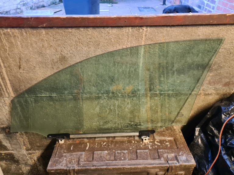 Kia ceed 2013 front passenger side window 