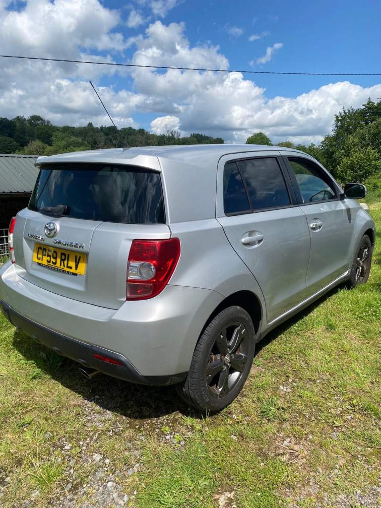 Toyota, URBAN CRUISER, Hatchback, 2010, Manual, 1329 (cc), 5 doors