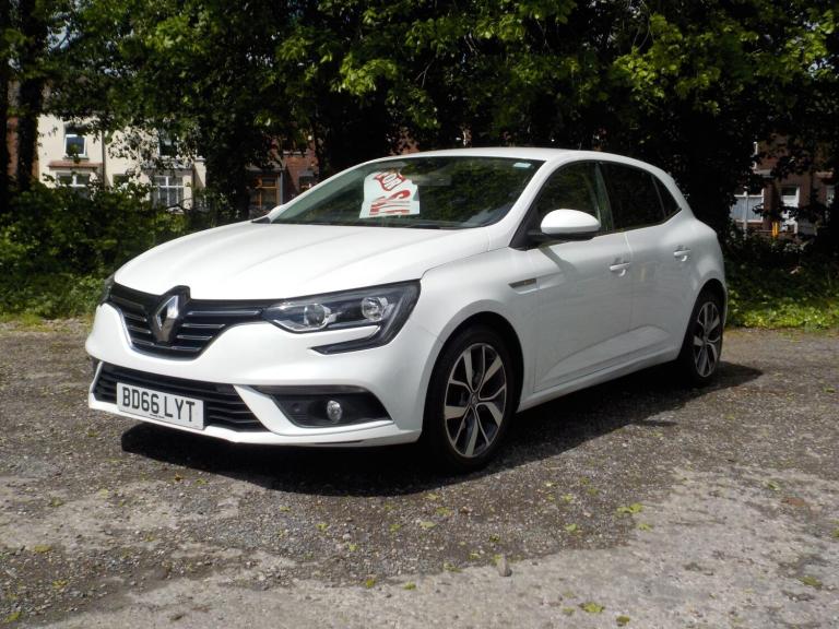 2016 Renault Megane 1.5 dCi Dynamique S Nav Euro 6 (s/s) 5dr HATCHBACK Diesel Manual