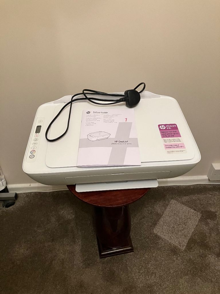 HP DeskJet Printer/Scanner/ WI-FI, very oGood Condition