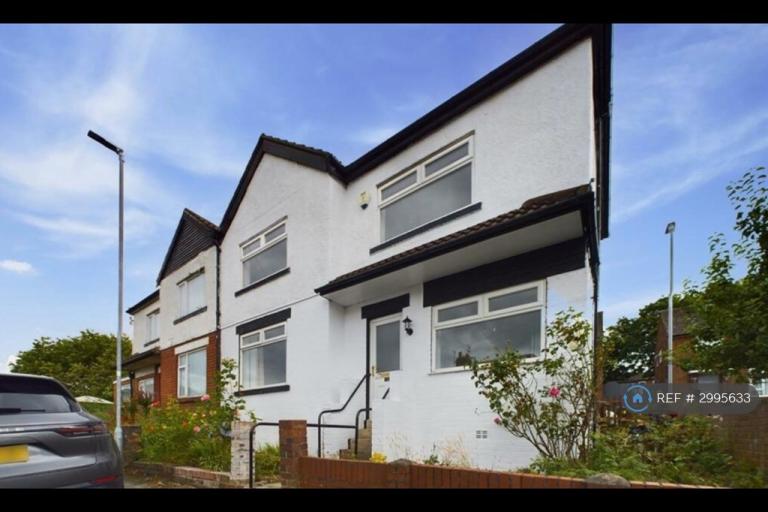 3 bedroom house in Washington Place, Leeds, LS13 (3 bed) (#2995633)