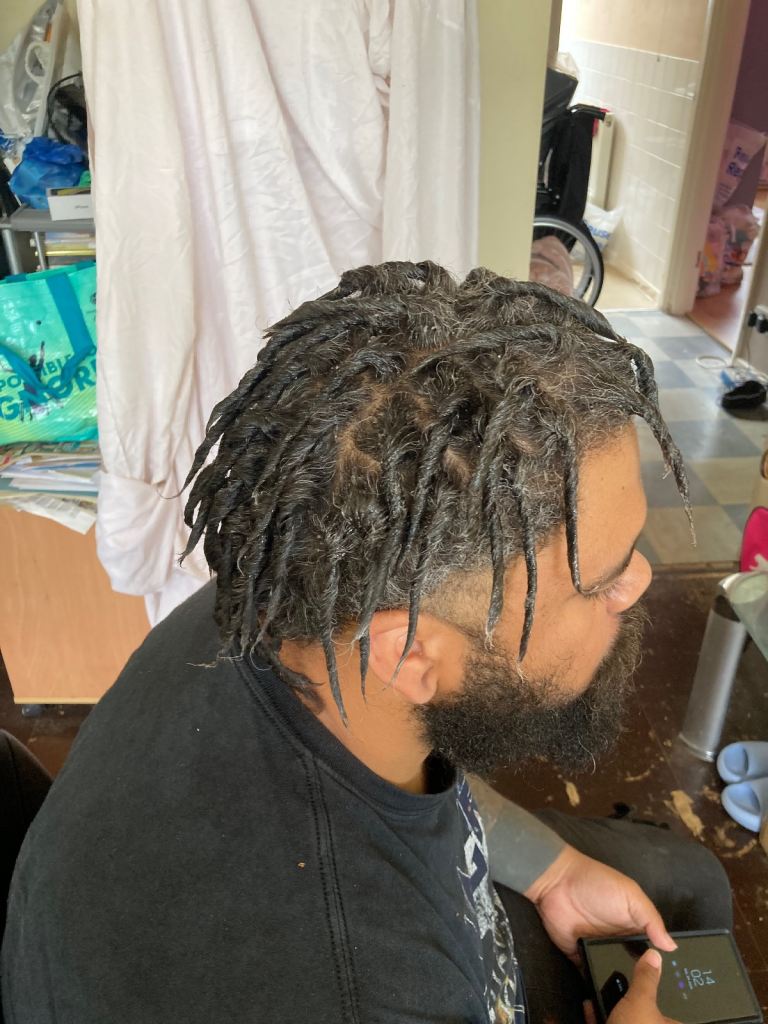Dreadz2Go - Afro Hairdresser For Dreadlocks 🪮💈