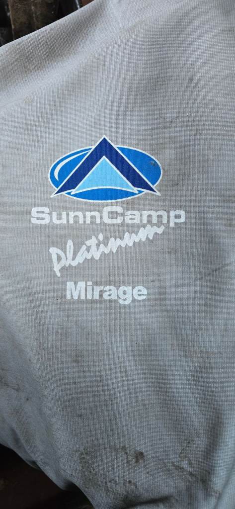 Caravan full awning with poles size 9