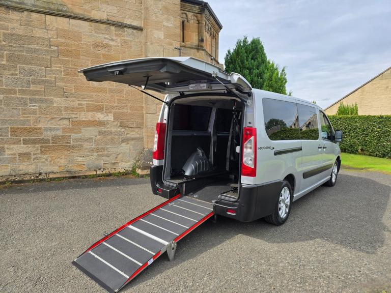 2012 Peugeot Expert Tepee 1.6 HDi L2 Comfort = Wheelchair Accessible Vehicle MPV Diesel Manual