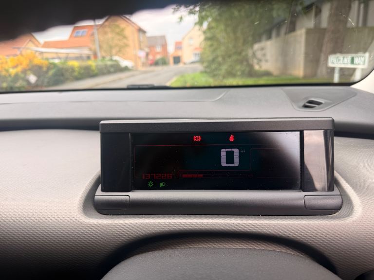 Citroen, C4 CACTUS, Hatchback, 2015, Manual, 1560 (cc), 5 doors