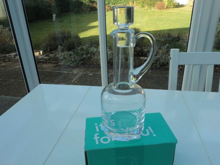 Brand new quality hand made glass oil / vinegar / salad dressing jug. 