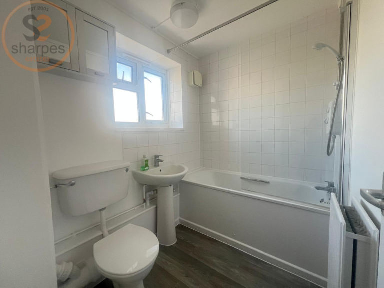 1 bedroom flat in Fitch Court, Laburnum Road, Mitcham, Surrey