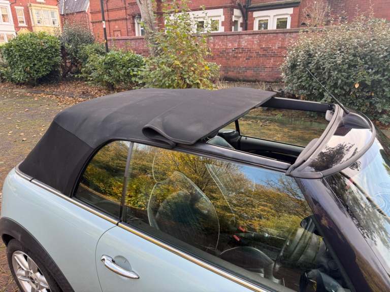 MINI CONVERTIBLE 1.6 Cooper D Convertible 2013