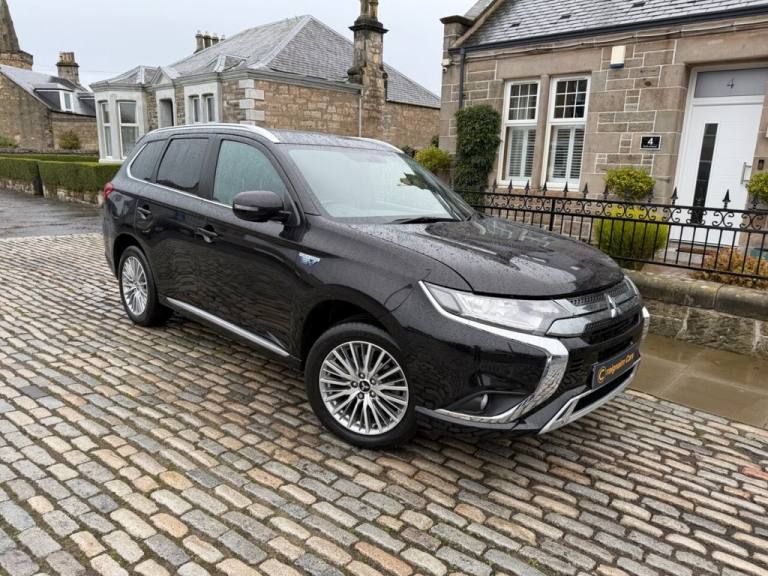 2020 Mitsubishi Outlander 2.4h TwinMotor 13.8kWh Dynamic SUV 5dr Petrol Plug-in Hybrid CVT 4WD Eu...