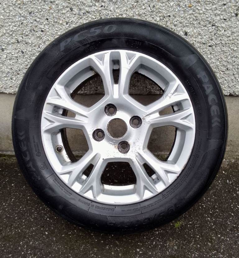 15in ALLOY WHEEL (INCLUDING TYRE) SUITABLE FOR A FORD B-MAX ETC