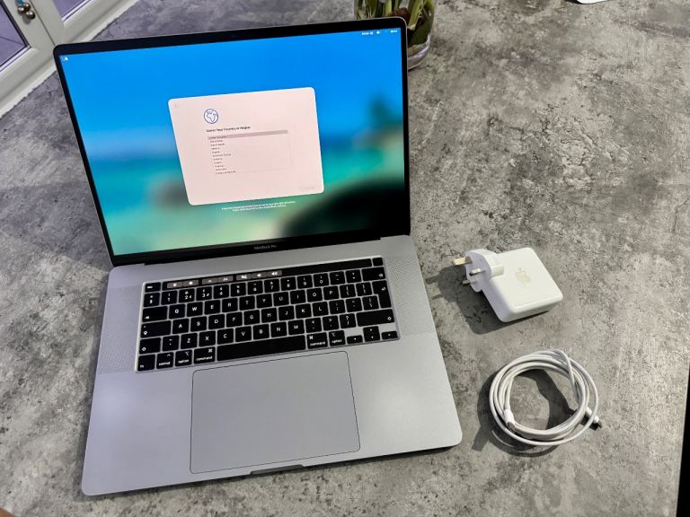 APPLE MacBook Pro 16" (2019) - Intel® Core™ i7, 512 GB, 16GB, Space Grey