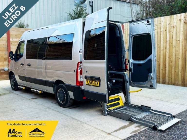 2018 Renault Master MWB MR 6 Seat Auto Wheelchair Accessible Disabled Access Vehicle WAV MPV Dies...