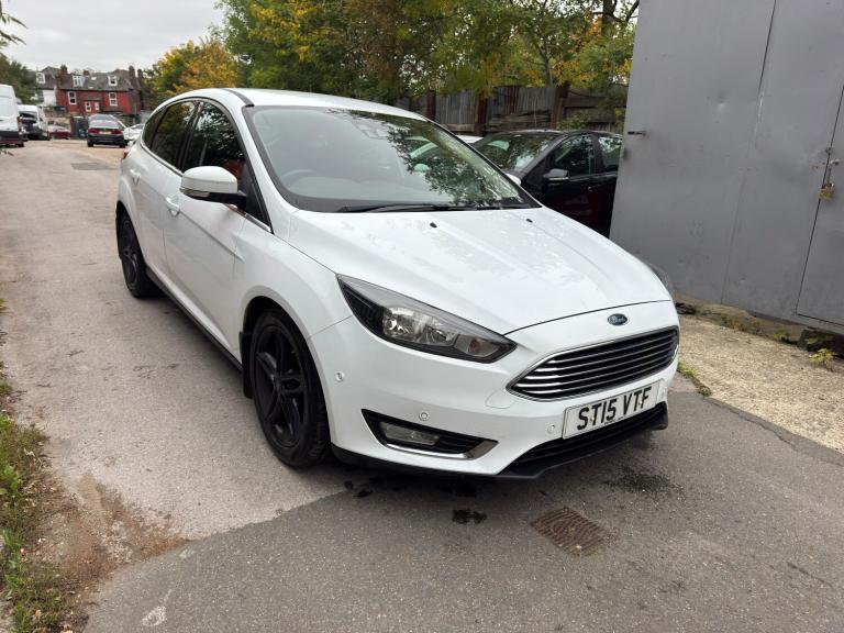 2015 Ford Focus 1.0T EcoBoost Titanium Hatchback 5dr Petrol Manual Euro 6 (s/s)