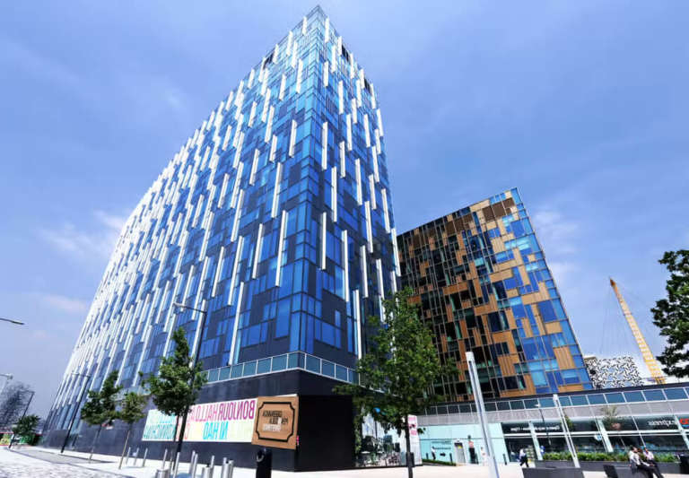 5 to 60 Person Private Office Suites to rent in *Greenwich*, Central London SE2