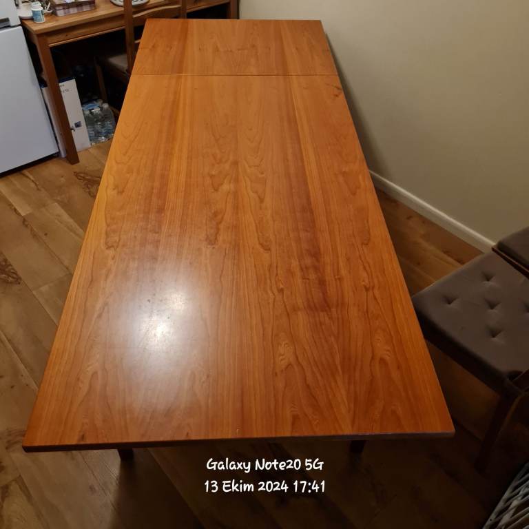 Extendable Solid Wood Dining Table – Seats 8-10