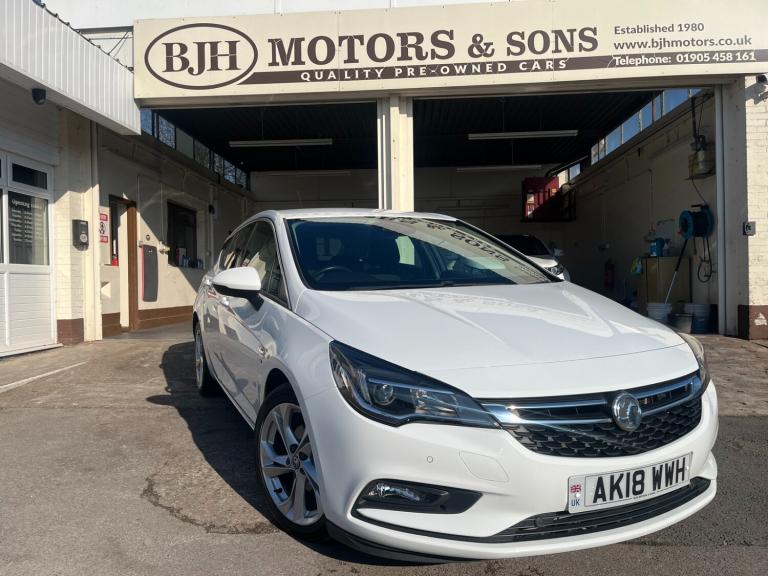 2018 Vauxhall Astra Vauxhall Astra 1.4T 16V 150 SRi 5dr HATCHBACK Petrol Manual