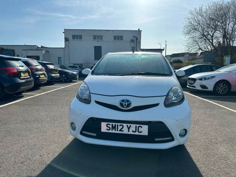 Toyota, AYGO, Hatchback, 2012, Manual, 998 (cc), 5 doors