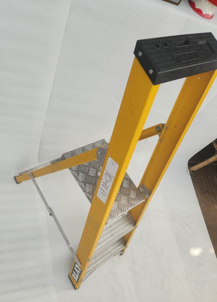 LYTE Small Step Ladder – Yellow, Good Condition