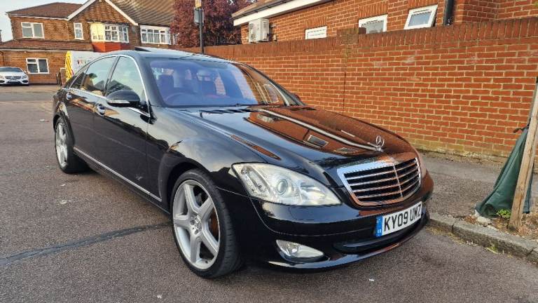 Mercedes-Benz, S CLASS S320L Long Wheel Base, 2009, 7G-Tronic Prestine condition throughout FSH