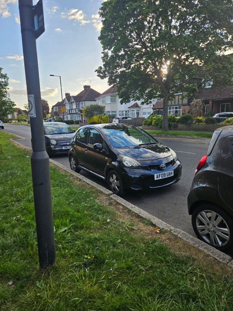 Toyota AYGO, ULEZ, £20 a year Tax, 11 Months MOT, Hatchback, 2009, Manual, 998 (cc), 5 doors, Black