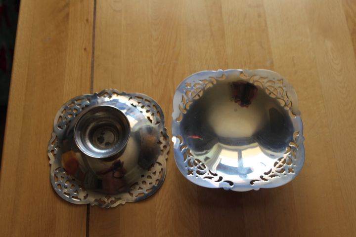 Set of Decorative Silver-Plated Bowls/Dishes