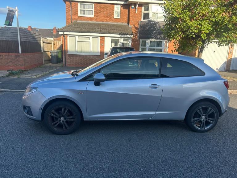 Seat, IBIZA, Hatchback, 2011, Manual, 1390 (cc), 3 doors